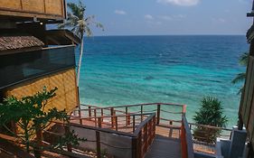 Freddies Santai Sumurtiga